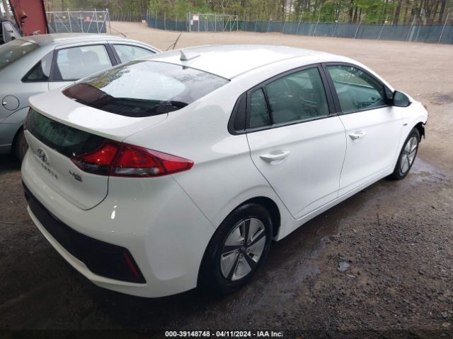 Photo 3 VIN: KMHC65LC6HU039609 - HYUNDAI IONIQ HYBRID 