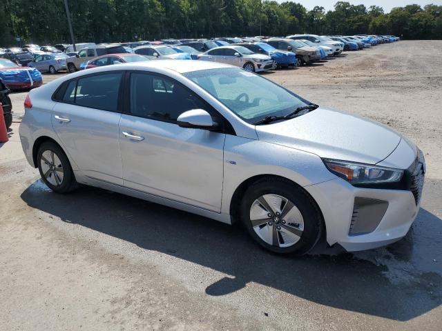 Photo 3 VIN: KMHC65LC6KU109701 - HYUNDAI IONIQ BLUE 