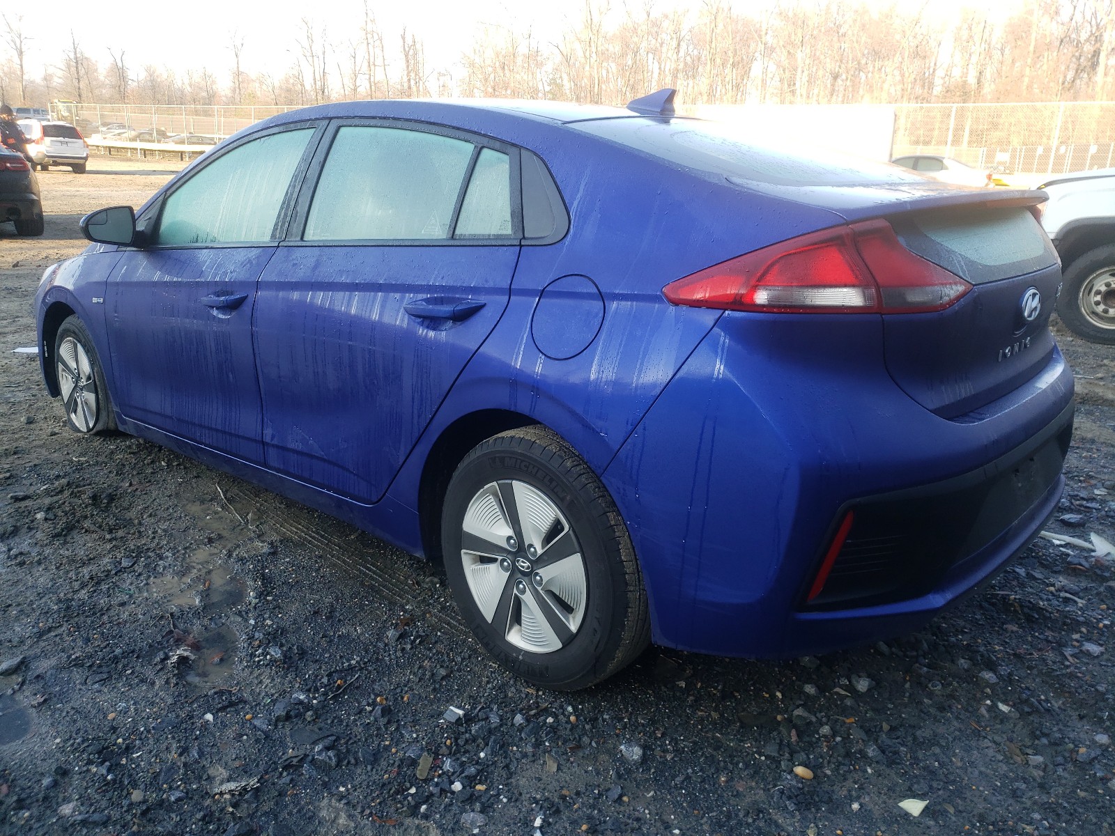 Photo 2 VIN: KMHC65LC6KU179750 - HYUNDAI IONIQ BLUE 