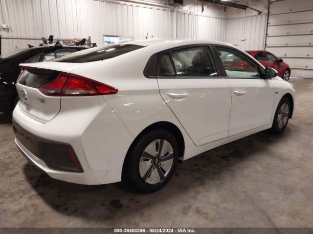 Photo 3 VIN: KMHC65LC6LU211825 - HYUNDAI IONIQ HYBRID 