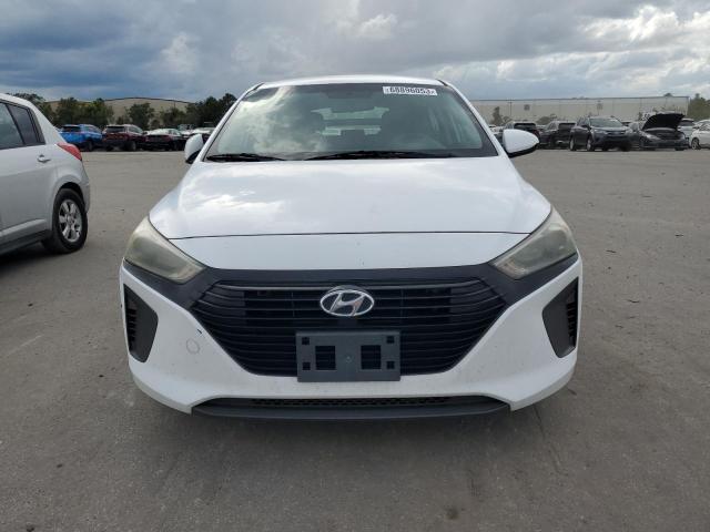 Photo 4 VIN: KMHC65LC7HU031390 - HYUNDAI IONIQ BLUE 