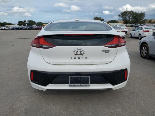 Photo 5 VIN: KMHC65LC7HU031390 - HYUNDAI IONIQ BLUE 