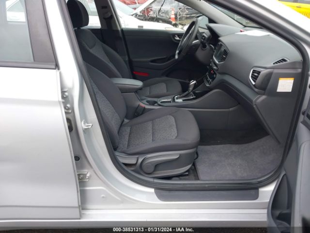 Photo 4 VIN: KMHC65LC7KU110968 - HYUNDAI IONIQ HYBRID 