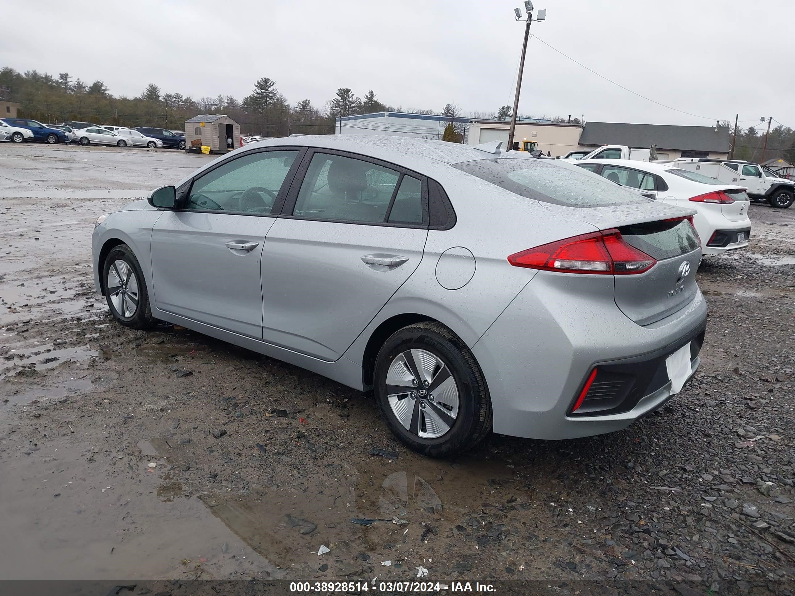 Photo 2 VIN: KMHC65LC7MU246987 - HYUNDAI IONIQ 