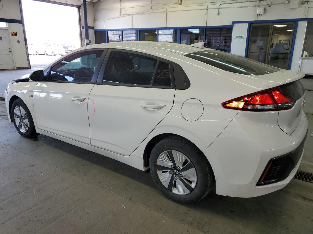 Photo 1 VIN: KMHC65LC8HU049963 - HYUNDAI IONIQ 