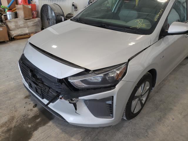 Photo 8 VIN: KMHC65LC8JU060158 - HYUNDAI IONIQ BLUE 