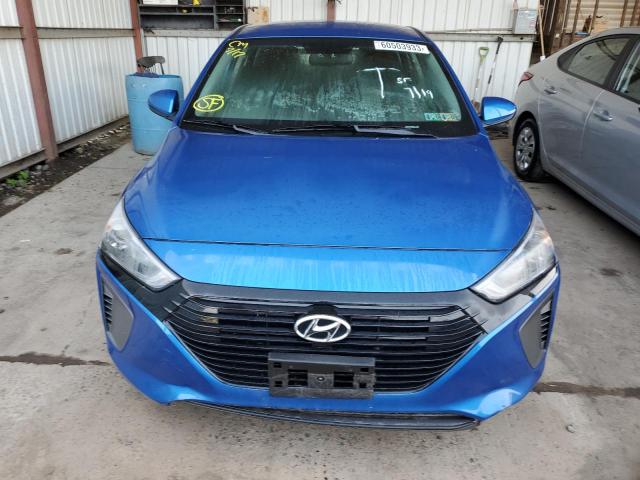 Photo 4 VIN: KMHC65LC8JU089191 - HYUNDAI IONIQ BLUE 