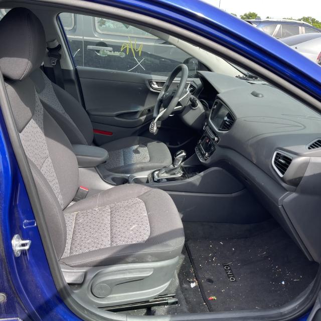 Photo 4 VIN: KMHC65LC8KU178597 - HYUNDAI IONIQ BLUE 