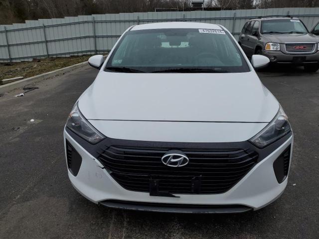 Photo 4 VIN: KMHC65LC8KU182374 - HYUNDAI IONIQ BLUE 