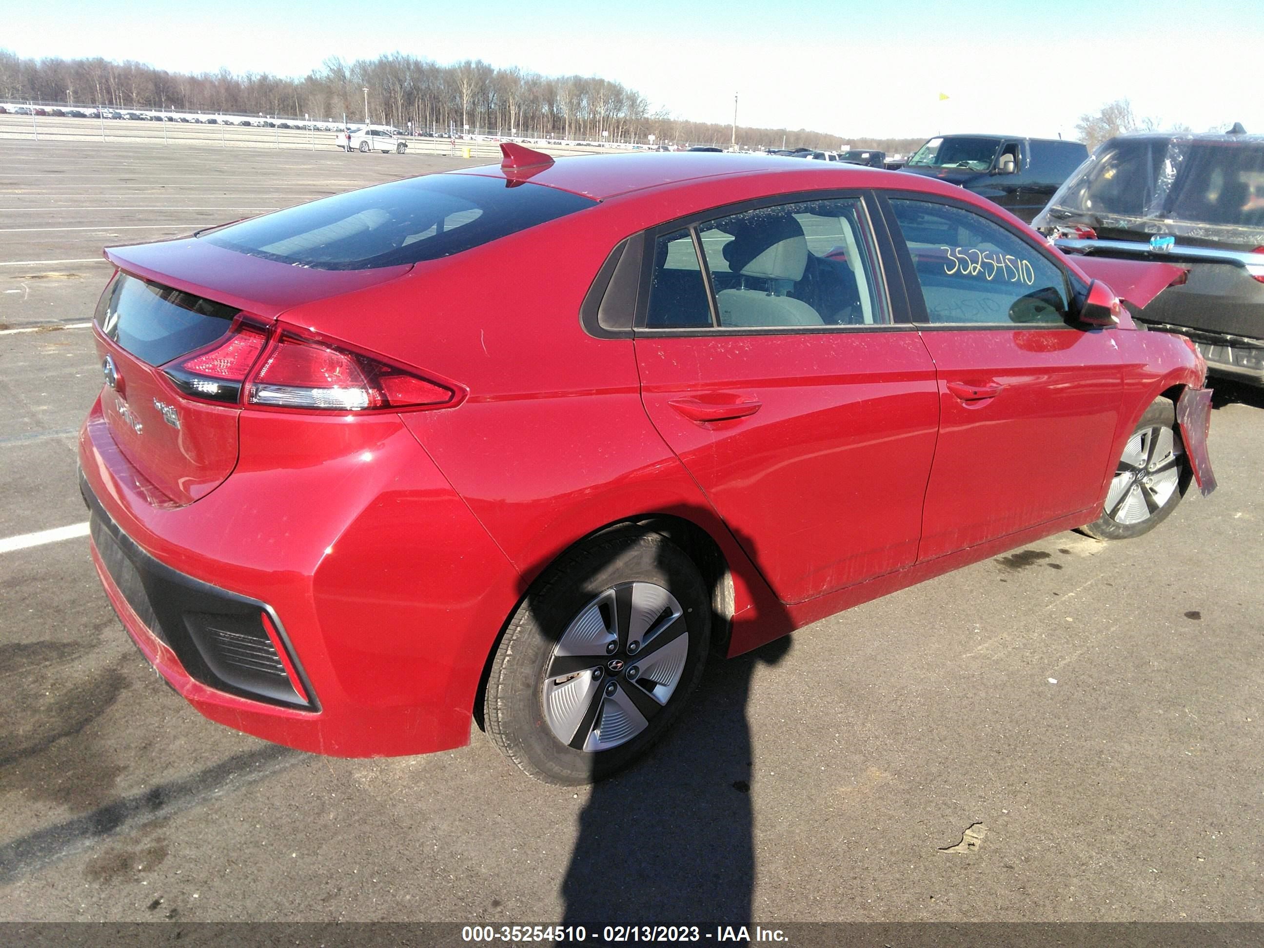 Photo 3 VIN: KMHC65LC8MU245198 - HYUNDAI IONIQ 