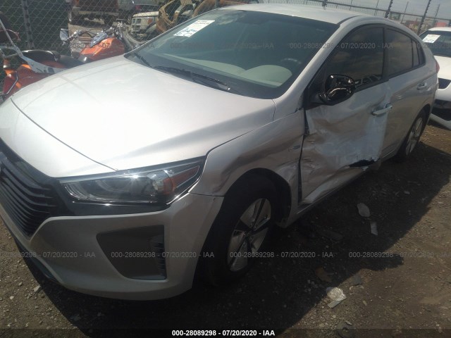 Photo 5 VIN: KMHC65LC9HU036459 - HYUNDAI IONIQ HYBRID 