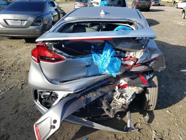 Photo 8 VIN: KMHC65LC9NU276641 - HYUNDAI IONIQ BLUE 