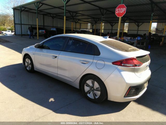 Photo 2 VIN: KMHC65LCXHU027303 - HYUNDAI IONIQ HYBRID 