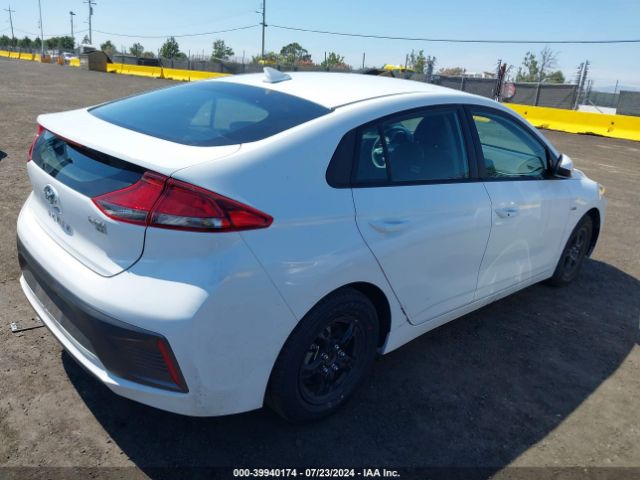 Photo 3 VIN: KMHC65LCXLU213691 - HYUNDAI IONIQ 