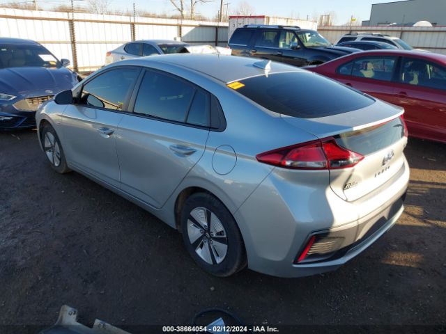 Photo 2 VIN: KMHC65LCXLU227686 - HYUNDAI IONIQ HYBRID 