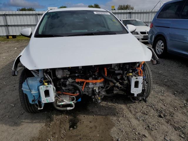 Photo 4 VIN: KMHC65LD3LU216263 - HYUNDAI IONIQ SE 