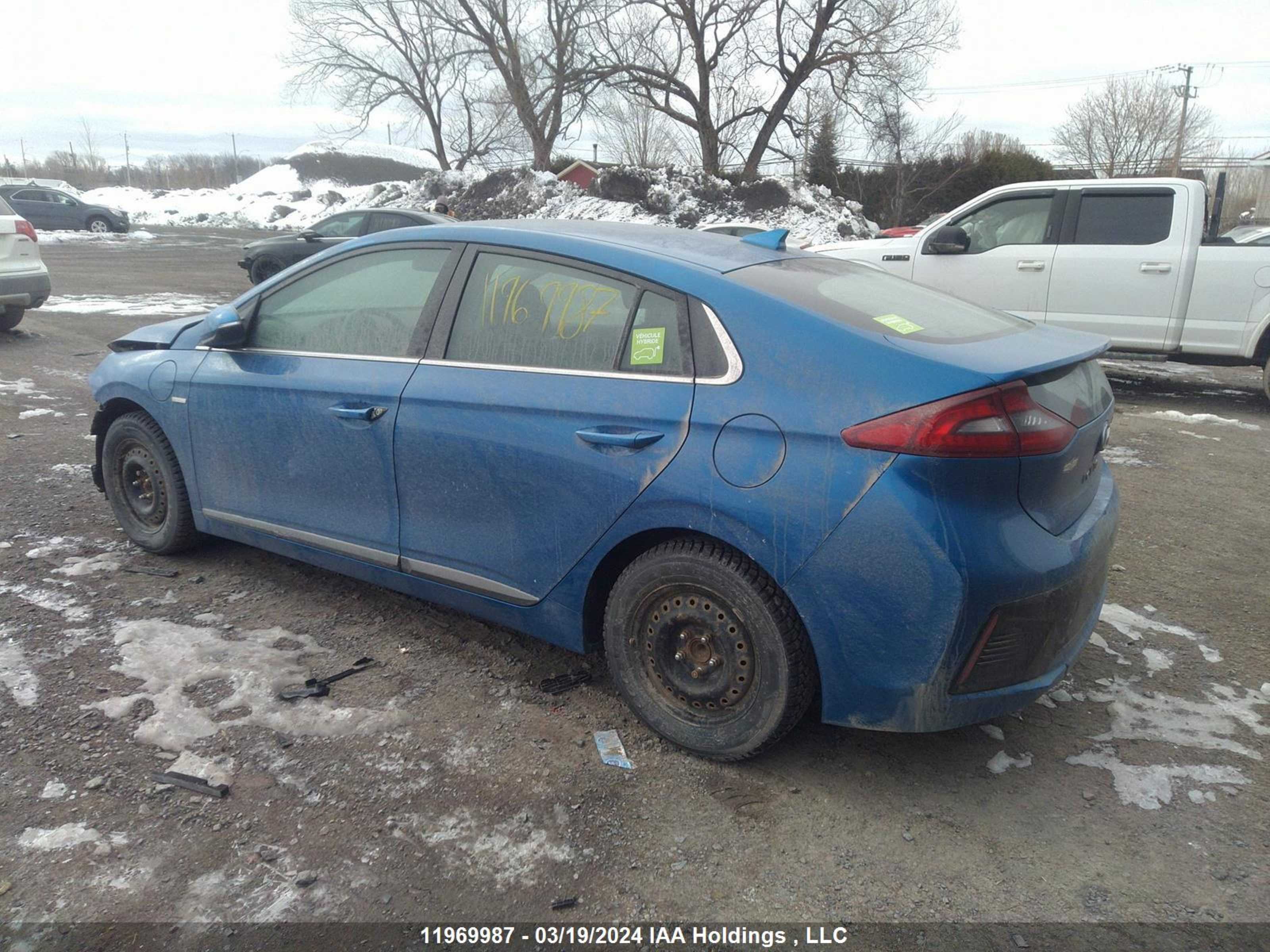 Photo 2 VIN: KMHC65LD6JU069689 - HYUNDAI IONIQ 