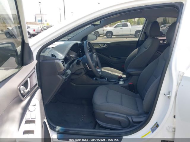 Photo 4 VIN: KMHC65LD7MU255228 - HYUNDAI IONIQ 