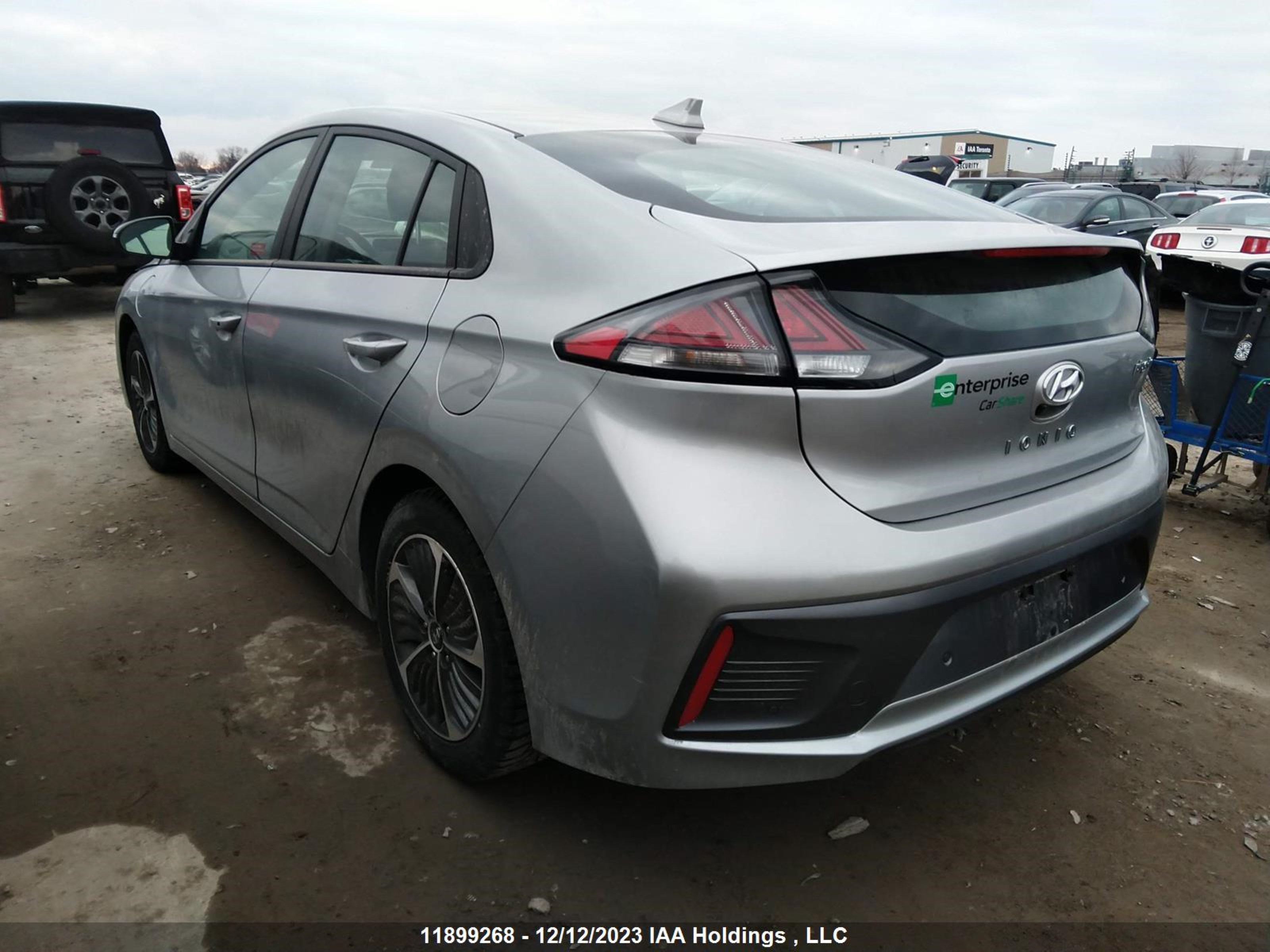 Photo 2 VIN: KMHC65LD8MU260180 - HYUNDAI IONIQ 