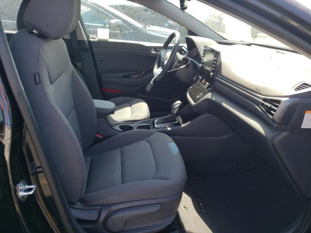 Photo 4 VIN: KMHC65LD9LU210404 - HYUNDAI IONIQ SE 