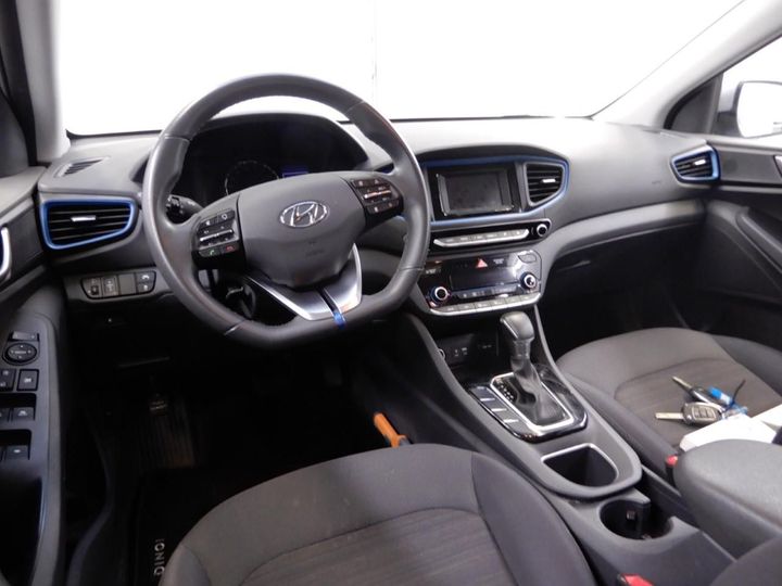 Photo 3 VIN: KMHC751CGHU015161 - HYUNDAI IONIQ 