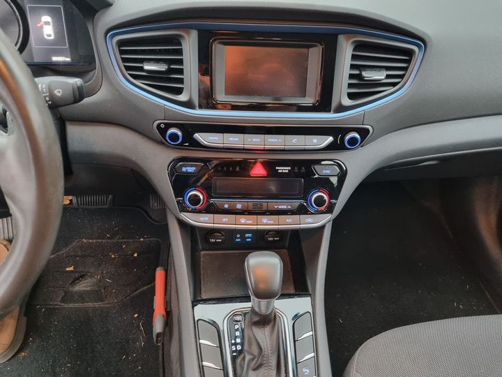 Photo 7 VIN: KMHC751CGJU097185 - HYUNDAI IONIQ 