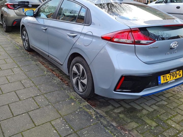 Photo 2 VIN: KMHC751CGJU098960 - HYUNDAI IONIQ 