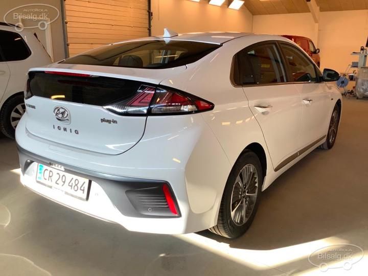 Photo 4 VIN: KMHC751DGLU186130 - HYUNDAI IONIQ HATCHBACK 