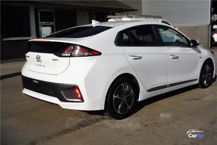 Photo 4 VIN: KMHC751DGLU216749 - HYUNDAI IONIQ HATCHBACK 