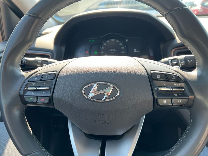 Photo 10 VIN: KMHC751HFHU001697 - HYUNDAI IONIQ 