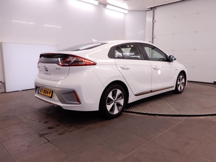 Photo 2 VIN: KMHC751HFHU002934 - HYUNDAI IONIQ 