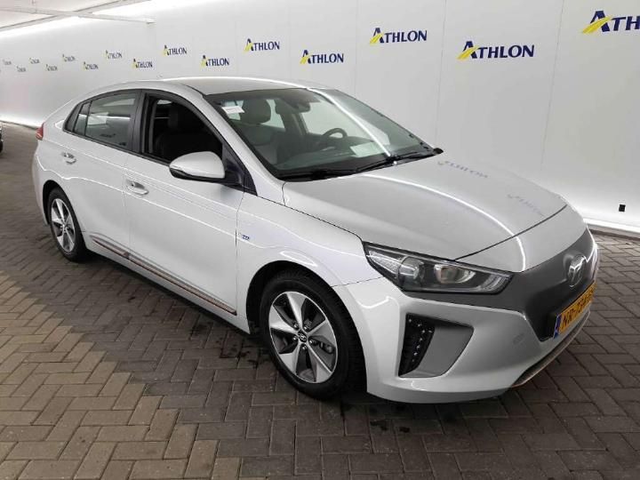 Photo 2 VIN: KMHC751HFHU006871 - HYUNDAI IONIQ 