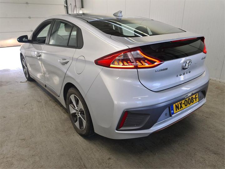 Photo 3 VIN: KMHC751HFHU008576 - HYUNDAI IONIQ 