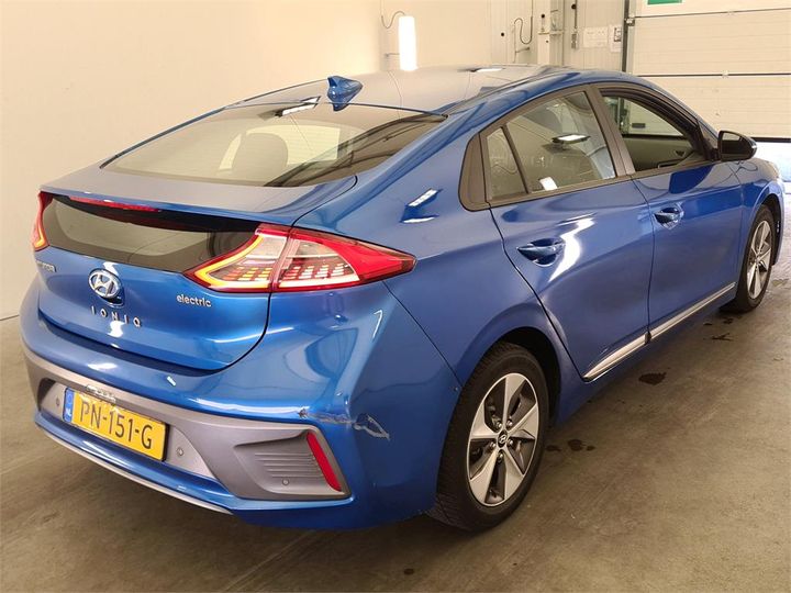 Photo 2 VIN: KMHC751HFHU011295 - HYUNDAI IONIQ 