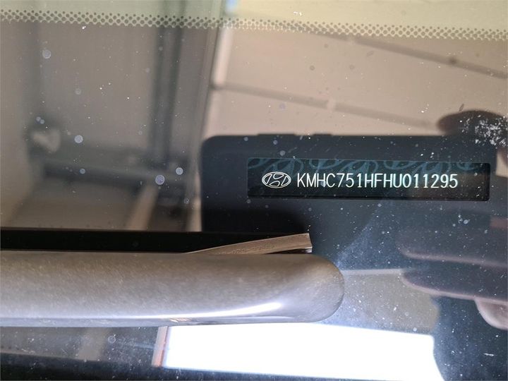 Photo 6 VIN: KMHC751HFHU011295 - HYUNDAI IONIQ 