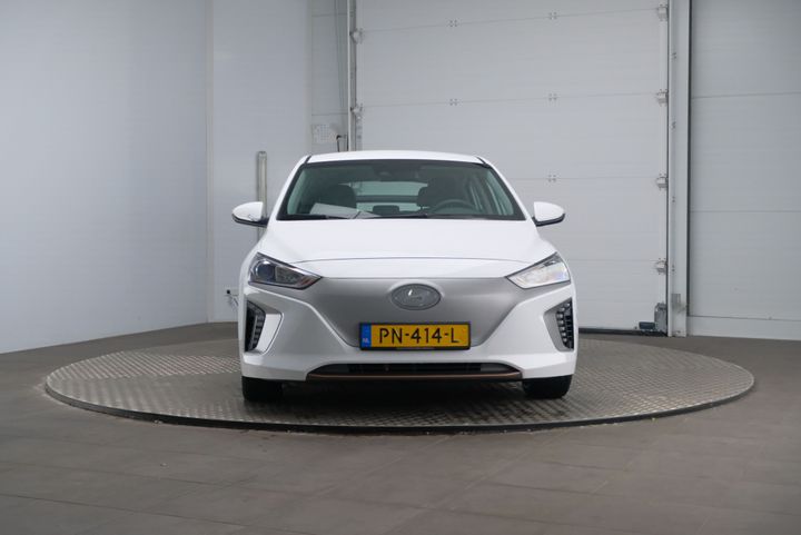 Photo 6 VIN: KMHC751HFHU011682 - HYUNDAI IONIQ 