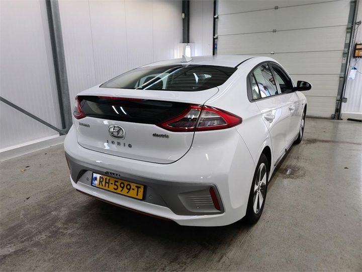 Photo 4 VIN: KMHC751HFHU017292 - HYUNDAI IONIQ 