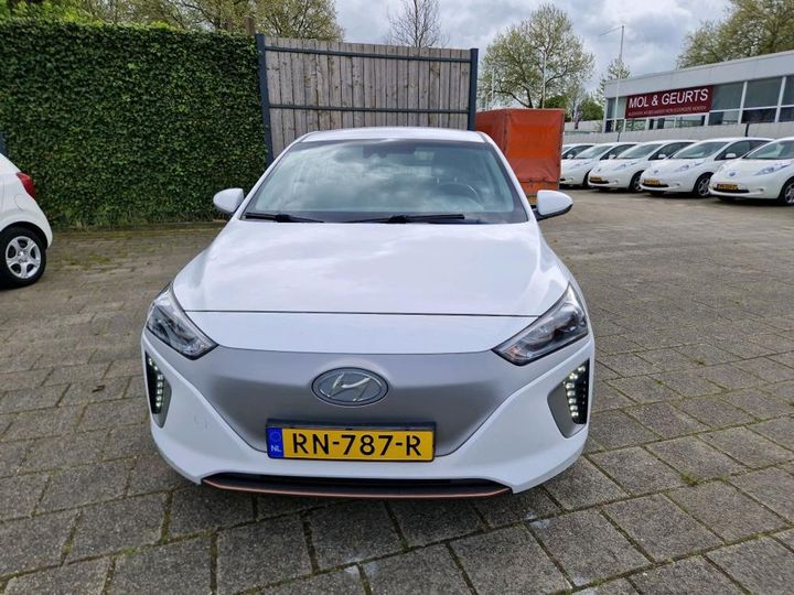 Photo 22 VIN: KMHC751HFHU017884 - HYUNDAI IONIQ 