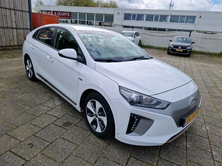 Photo 3 VIN: KMHC751HFHU017884 - HYUNDAI IONIQ 