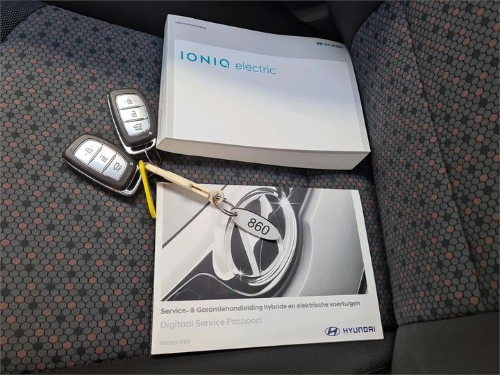 Photo 9 VIN: KMHC751HFHU019626 - HYUNDAI IONIQ 