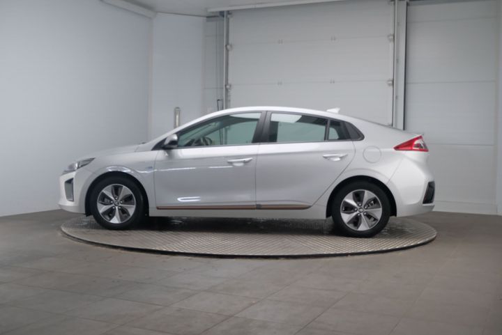 Photo 2 VIN: KMHC751HFJU029552 - HYUNDAI IONIQ 