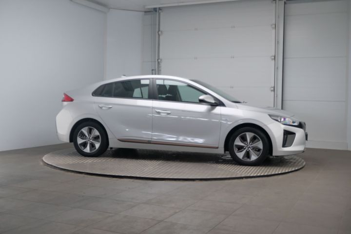 Photo 5 VIN: KMHC751HFJU029552 - HYUNDAI IONIQ 