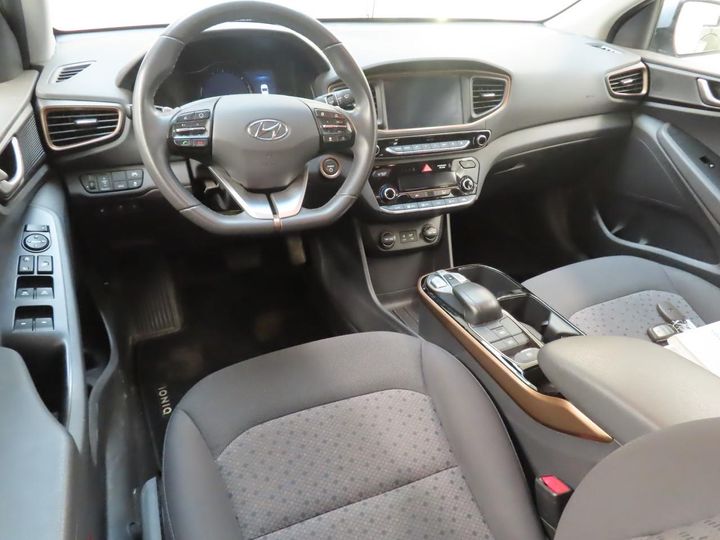 Photo 2 VIN: KMHC751HFJU029646 - HYUNDAI IONIQ 