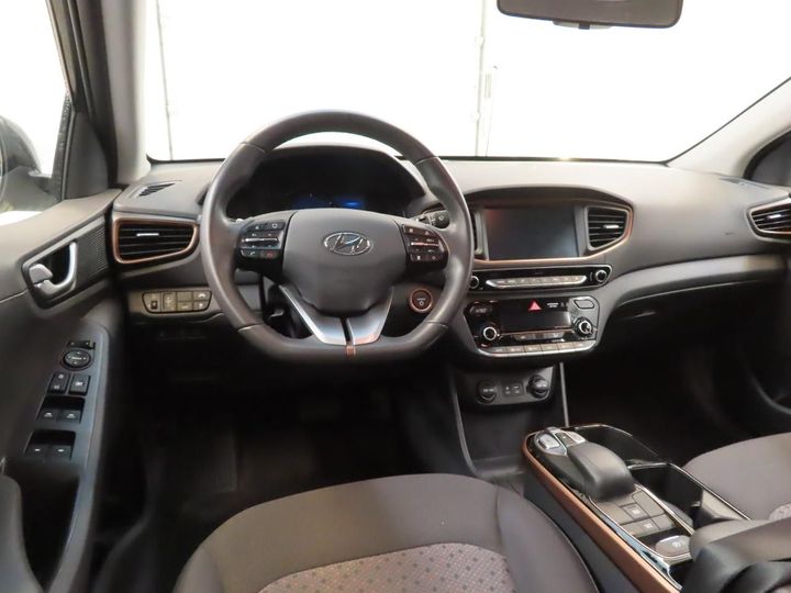 Photo 3 VIN: KMHC751HFJU032092 - HYUNDAI IONIQ 