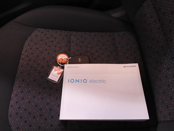 Photo 20 VIN: KMHC751HFJU032095 - HYUNDAI IONIQ 