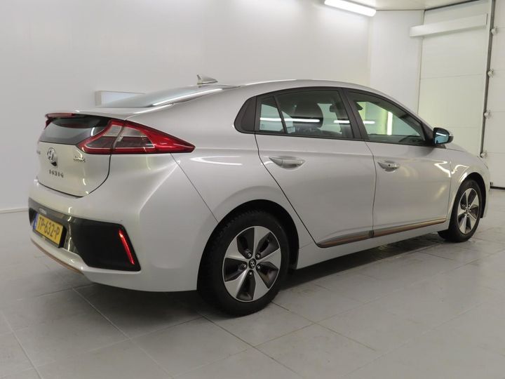 Photo 1 VIN: KMHC751HFJU033776 - HYUNDAI IONIQ 