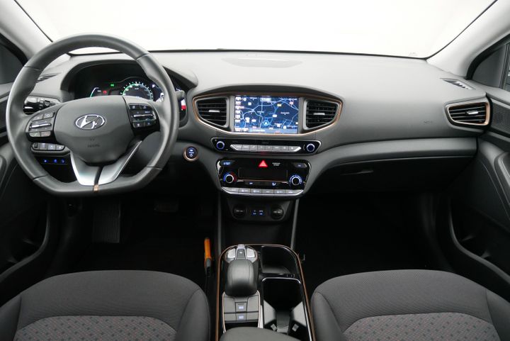 Photo 8 VIN: KMHC751HFKU037162 - HYUNDAI IONIQ 