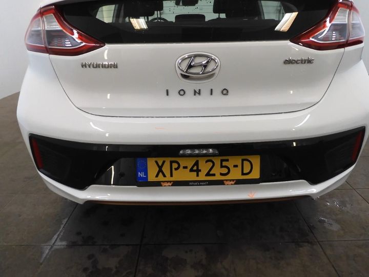 Photo 19 VIN: KMHC751HFKU037381 - HYUNDAI IONIQ 