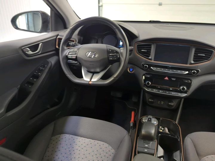 Photo 5 VIN: KMHC751HFKU037456 - HYUNDAI IONIQ 