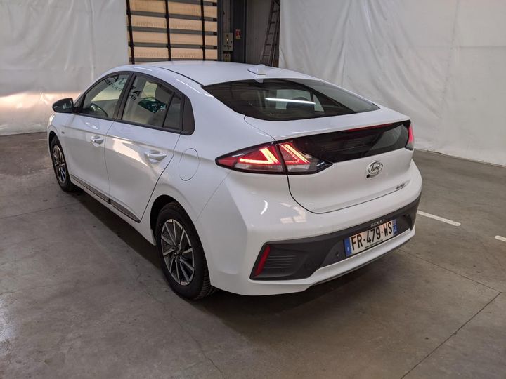 Photo 2 VIN: KMHC751JFLU069402 - HYUNDAI IONIQ 